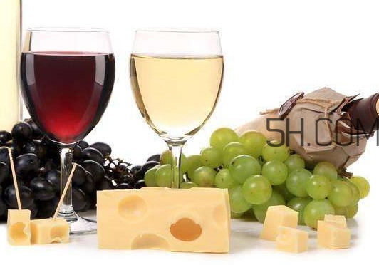 國產(chǎn)葡萄酒哪個牌子好？進口紅酒品牌排行榜