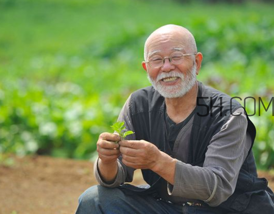 肺結(jié)核跟乙肝哪個(gè)嚴(yán)重？肺結(jié)核會(huì)轉(zhuǎn)化為肺癌嗎？