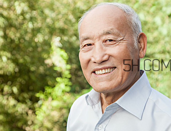 肺結(jié)核跟乙肝哪個(gè)嚴(yán)重？肺結(jié)核會(huì)轉(zhuǎn)化為肺癌嗎？