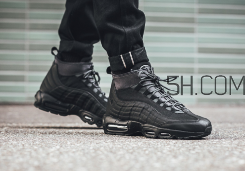 nike air max 95 triple black黑魂配色上腳效果怎么樣？