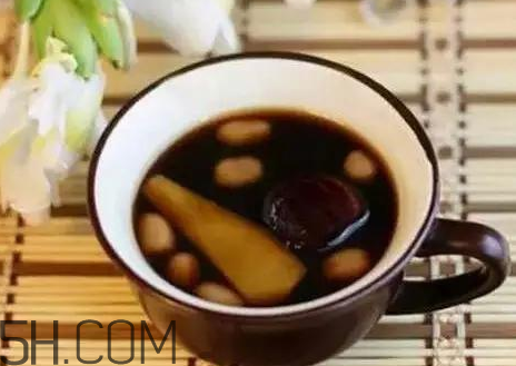 秋天早上能吃姜嗎？秋天喝什么蜂蜜好？