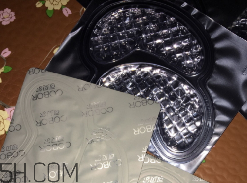 可貝爾燕窩特潤修護眼紋消眼貼膜多少錢？怎么樣？