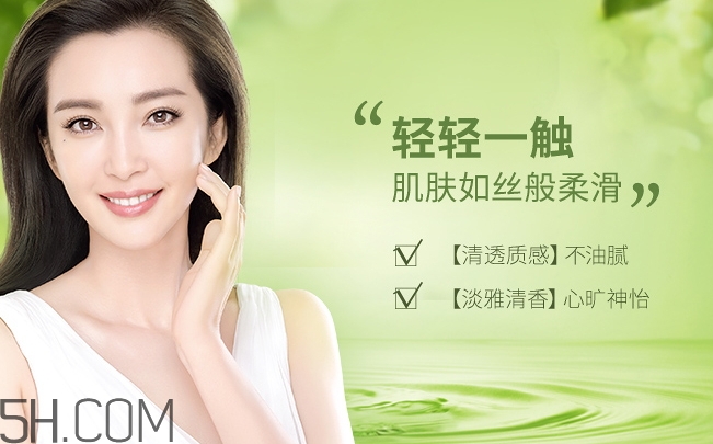 百雀羚爽膚水怎么樣？百雀羚爽膚水含酒精嗎？