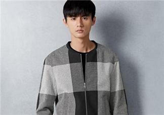 太平鳥(niǎo)衣服檔次怎么樣？太平鳥(niǎo)衣服貴嗎？