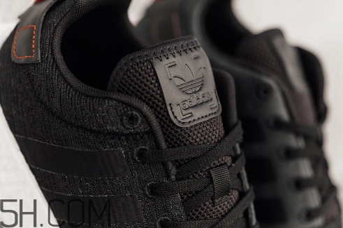 adidas nmd r2 future harvest萬圣節(jié)配色實(shí)物什么樣？