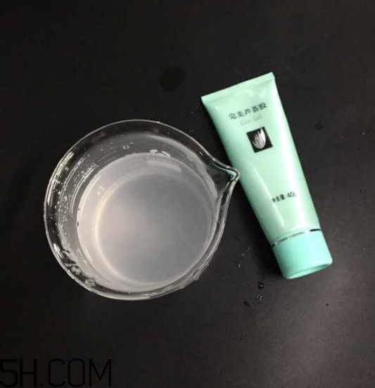 昭貴蘆薈凝膠汁怎么樣？昭貴蘆薈膠和完美蘆薈膠哪個(gè)好？