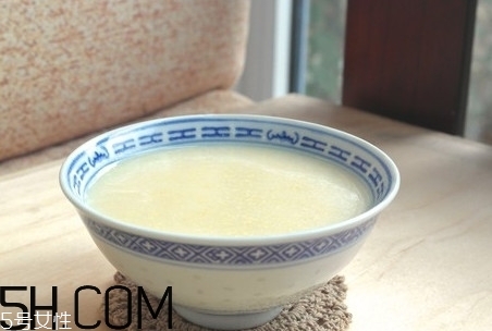 豆汁是堿性還是酸性？豆汁和豆?jié){有什么區(qū)別