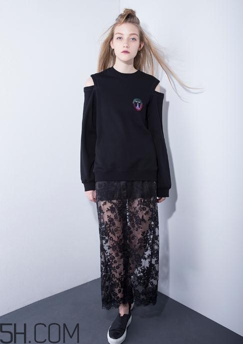 地素衣服適合什么人？地素衣服的質量怎么樣？