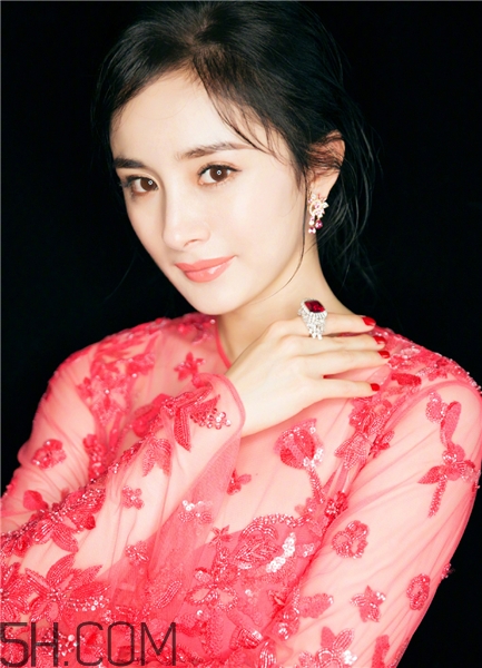 灰指甲能照顧嬰兒嗎？灰指甲能吃海鮮嗎？