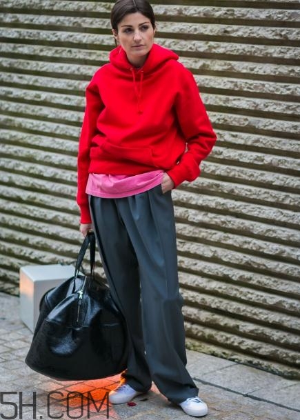 紅色衣服褪色怎么補(bǔ)救？紅色衣服掉色如何處理？