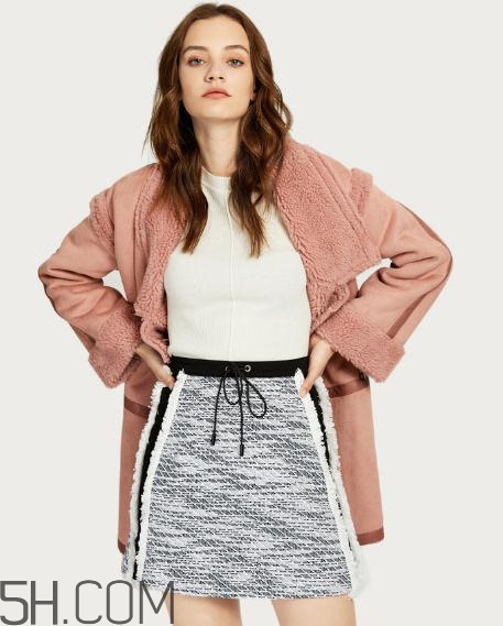 ur的衣服怎么樣？ur的衣服可以退嗎？