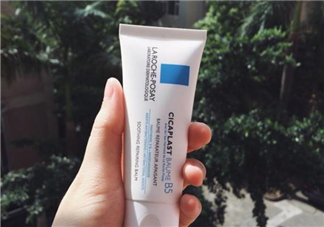 理膚泉b5有激素嗎？理膚泉b5有100ml的嗎？