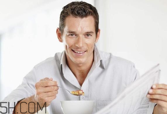 肺氣腫可以吃雞蛋嗎？肺氣腫可以吃蜂蜜嗎？