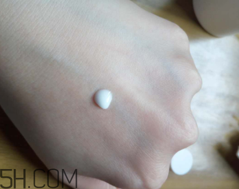 貝美金縷梅水油平衡清爽噴霧爽膚水怎么樣？多少錢？