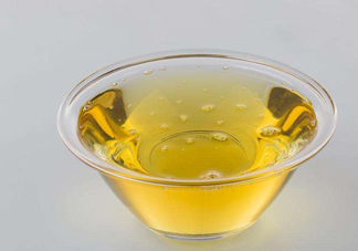調(diào)和油是什么油？調(diào)和油和花生油哪個好