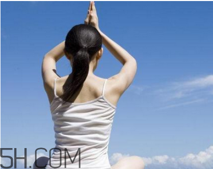 哺乳期練瑜伽要注意什么？哺乳期適合的瑜伽姿勢