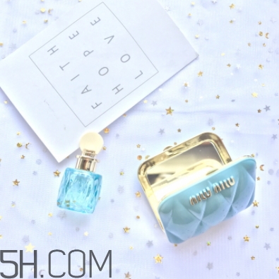 miumiu香水黃蓋和紅蓋哪個好聞？miumiu紅蓋黃蓋區(qū)別