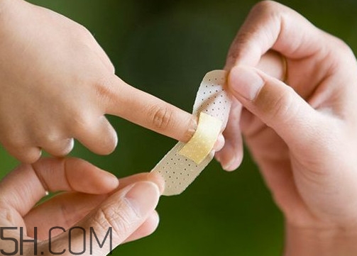 創(chuàng)可貼的用處是什么？創(chuàng)可貼哪些傷口能用