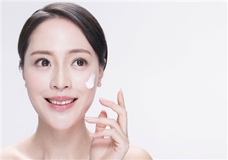 青春痘會(huì)長在頭皮上嗎？青春痘會(huì)長在屁股上嗎？