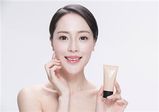 青春痘能不能擠？青春痘能用鹽水洗嗎？