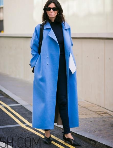 胸大的人適合穿什么衣服？胸大的女生穿什么衣服好看？