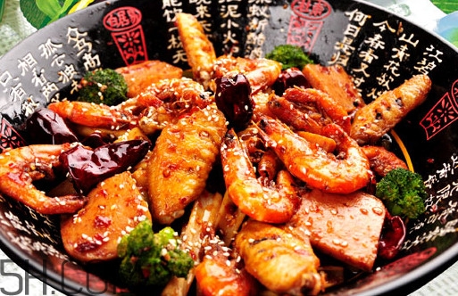 麻辣香鍋是火鍋嗎？麻辣香鍋是燉的還是炒的