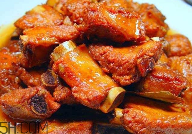 做糖醋排骨煮多長(zhǎng)時(shí)間？酸甜排骨和糖醋排骨有什么區(qū)別