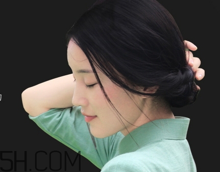 百雀羚保濕噴霧怎么用？百雀羚保濕噴霧使用心得