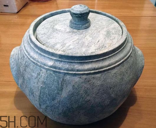 墨脫石鍋多少錢一個(gè)？墨脫石鍋為什么那么貴？