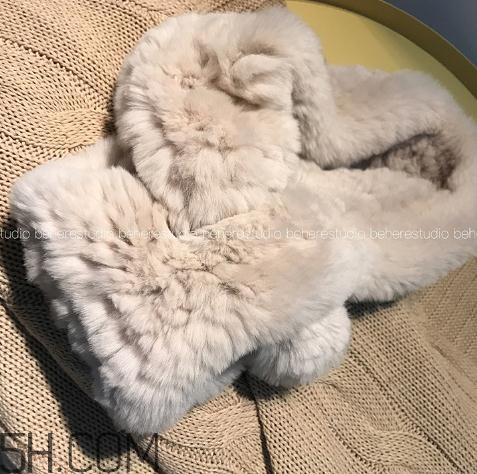 獺兔毛皮草掉毛嗎？獺兔毛皮草掉毛怎么辦？