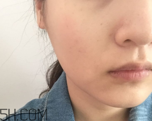 初之印修容氣墊CC霜怎么樣？多少錢(qián)？
