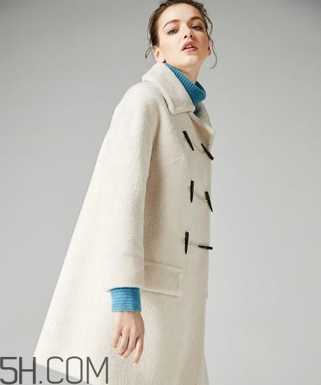 羊剪絨和羽絨服哪個好？羊剪絨大衣和羽絨服哪個保暖？