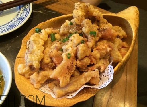 炸酥肉是用面粉還是淀粉？炸好的酥肉怎么煮好吃