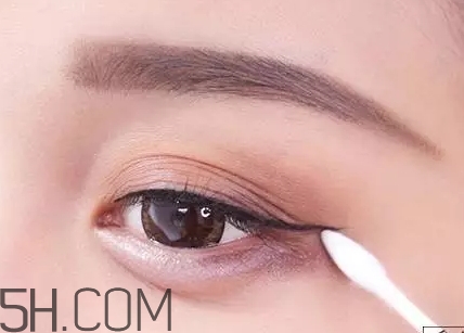萬圣節(jié)南瓜妝怎么化？萬圣節(jié)南瓜少女妝