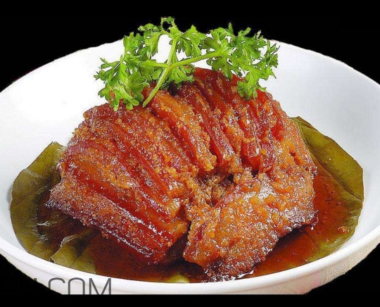粉蒸肉五花肉怎么腌制？做粉蒸肉的肉要去皮嗎
