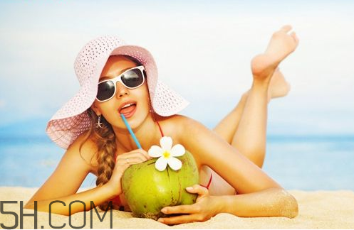 丸美防曬霜的價格是多少？spf50的防曬霜傷皮膚嗎？
