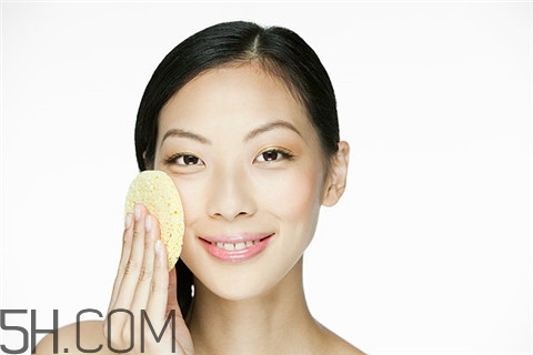 隆胸后多久變得柔軟？隆胸后多久可以側(cè)睡？