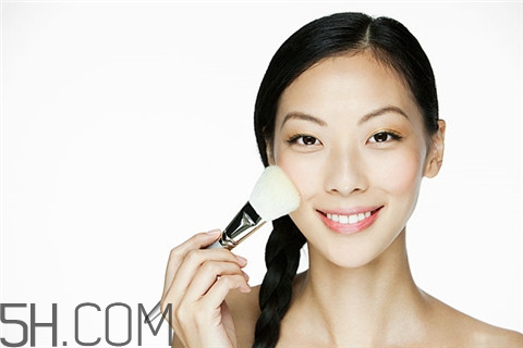 烤瓷牙能吃硬東西嗎？烤瓷牙能用美牙儀嗎？