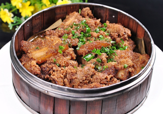 粉蒸肉五花肉怎么腌制？做粉蒸肉的肉要去皮嗎