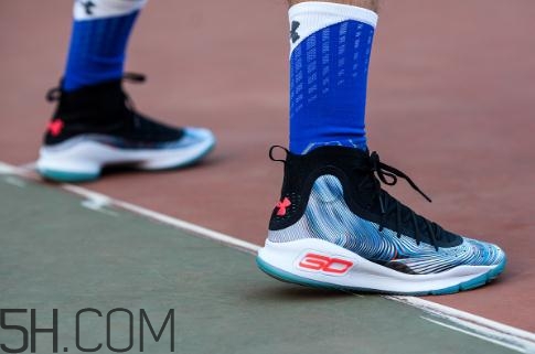 under armour curry 4實(shí)戰(zhàn)測(cè)評(píng)怎么樣？