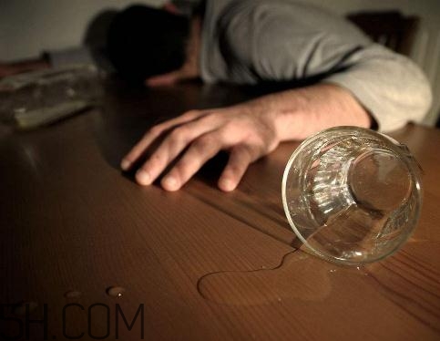 酒精肝可以性生活嗎？酒精肝影響性功能嗎？