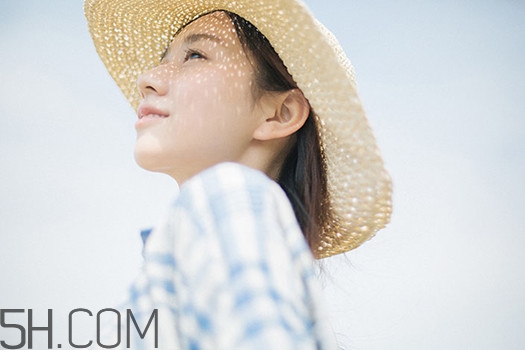 洗發(fā)水過敏的癥狀是什么？頭發(fā)毛躁怎么變得柔順光滑？