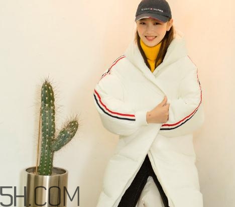 白色羽絨服怎么保存不發(fā)黃？白色羽絨服怎么打理？