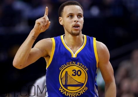 under armour curry 4 low勇士隊(duì)藍(lán)金配色會(huì)發(fā)售嗎？
