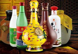 牛欄山二鍋頭是勾兌的嗎？百年牛欄山52度價(jià)格