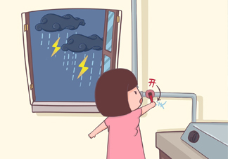 觸電是電流還是電壓？為何冬季手摸金屬會有觸電的感覺