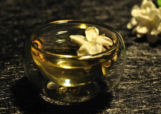 茉莉花茶是綠茶嗎？茉莉花茶什么時(shí)候喝最好