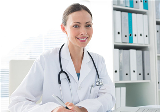 脂肪肝應(yīng)該注意什么？脂肪肝應(yīng)該怎么治？