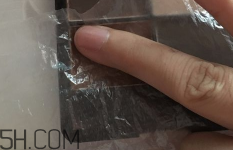 眼影碎了怎么恢復原樣？粉色眼影牌子推薦