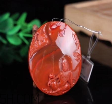 南紅瑪瑙可以泡水嗎？南紅瑪瑙能沾水嗎？